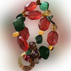 Elegant Red and Green Beaded Bracelet